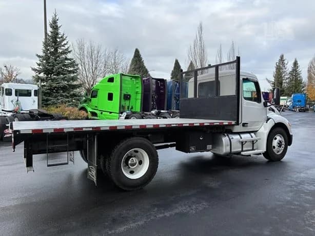 2025 Peterbilt 536 in Portland, OR — photo 4