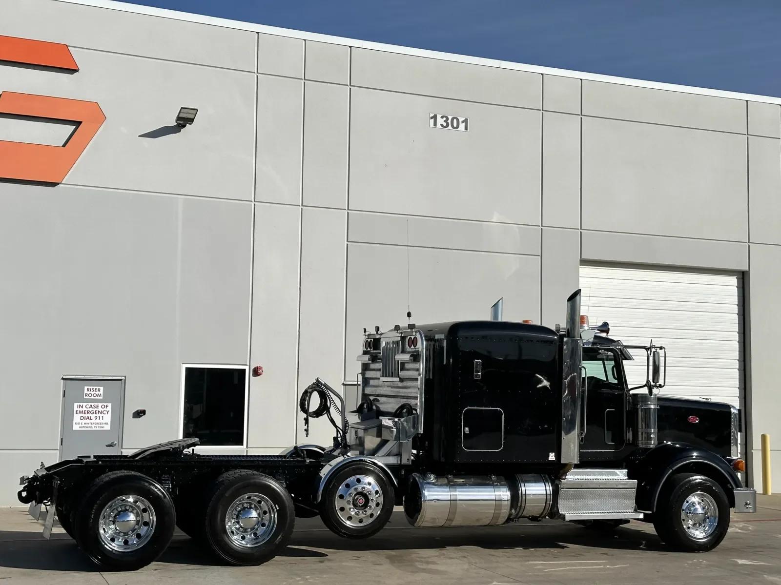 2020 Peterbilt 367 in Hutchins, TX — photo 5