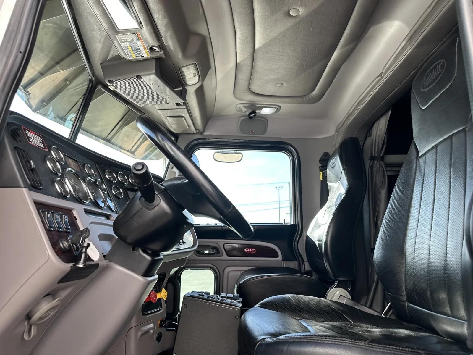 2020 Peterbilt 367 in Hutchins, TX — photo 14