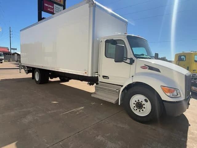 2025 Peterbilt 536 — photo 4