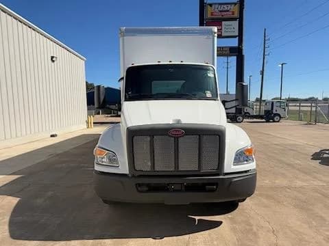 2025 Peterbilt 536 — photo 3