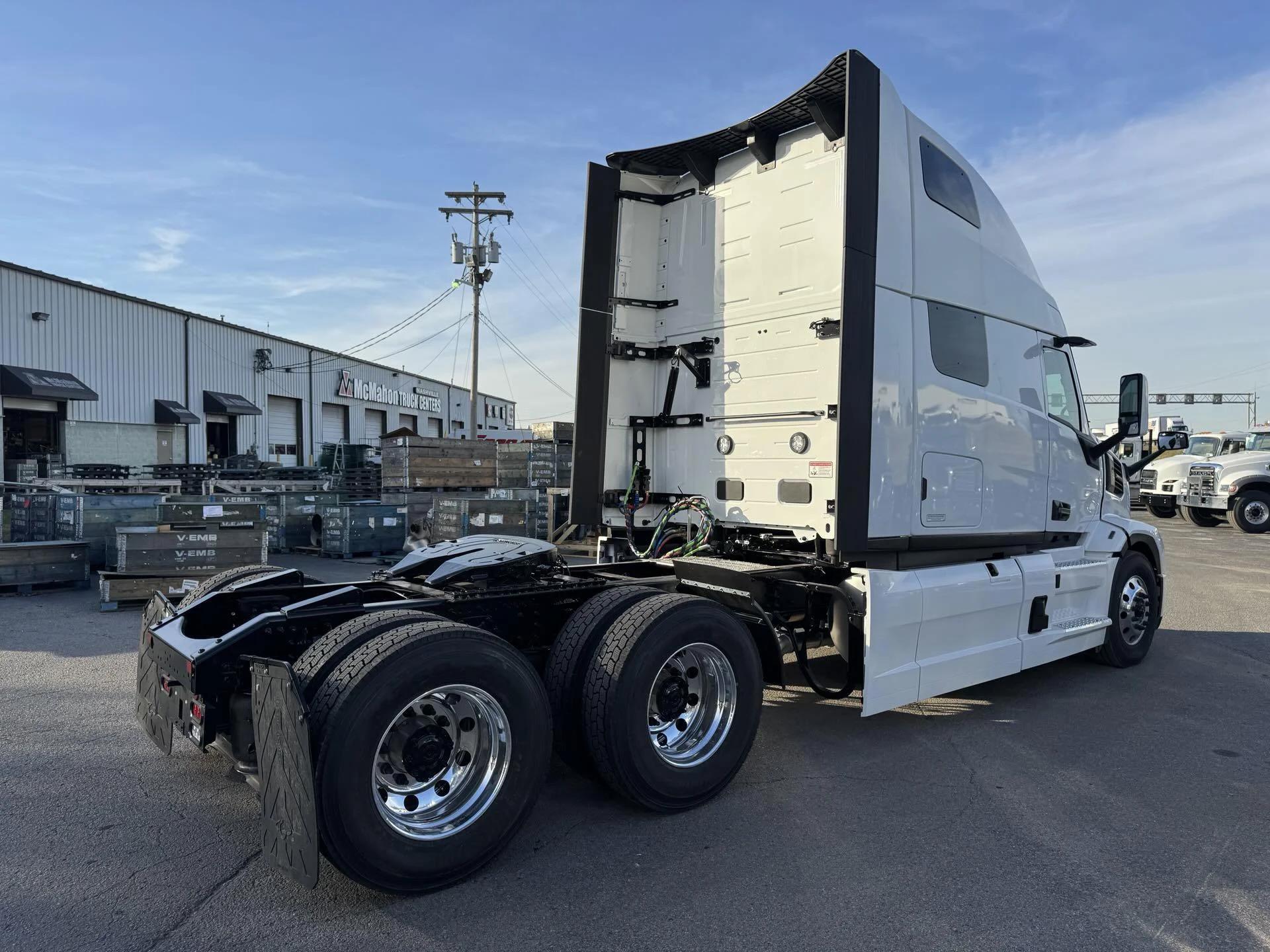 2026 Mack Pioneer in La Vergne, TN — photo 12