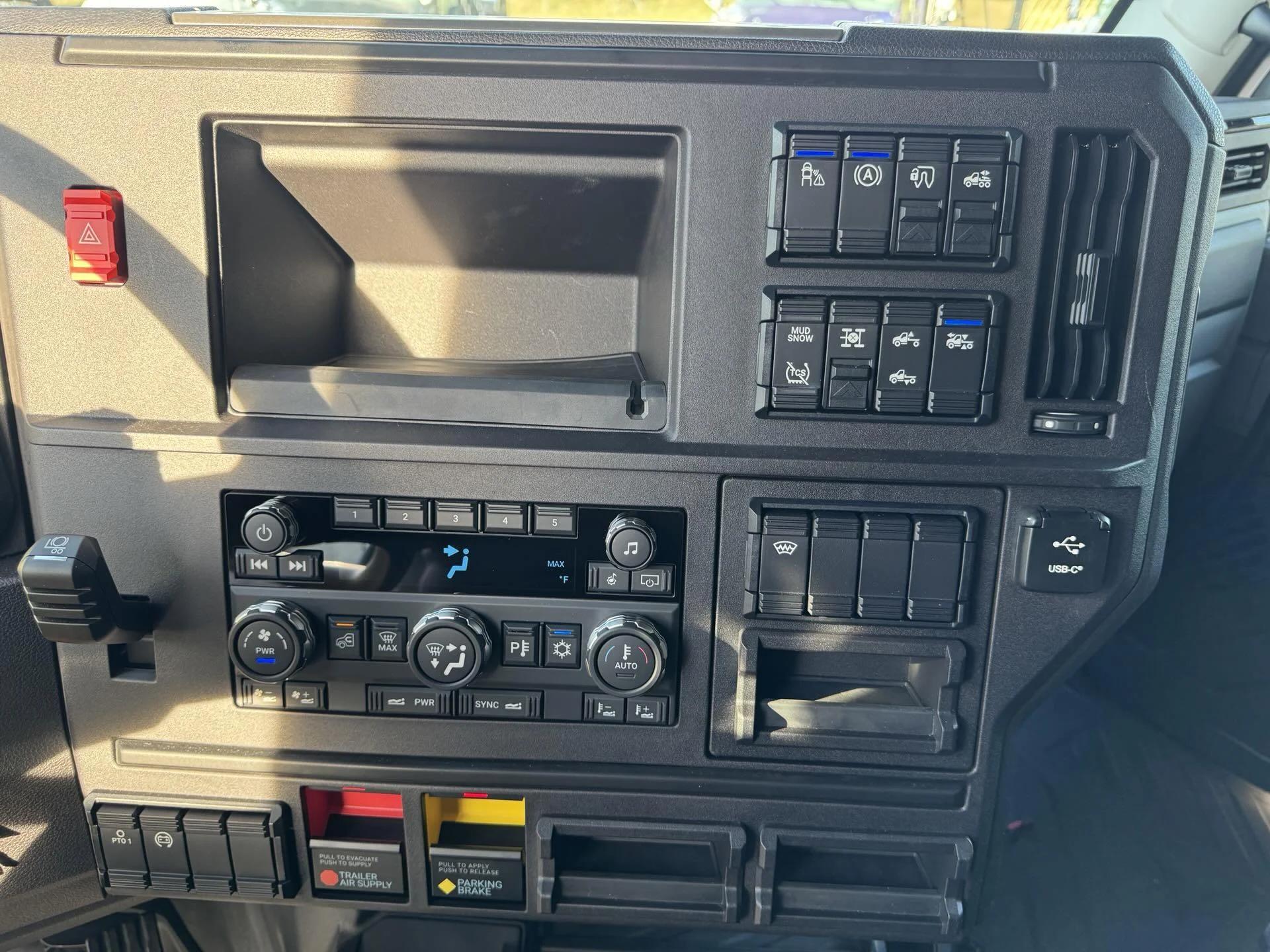 2026 Mack Pioneer in La Vergne, TN — photo 21
