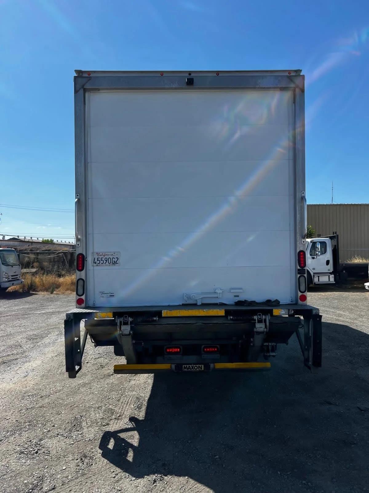 2018 International 4300 in West Sacramento, CA — photo 5