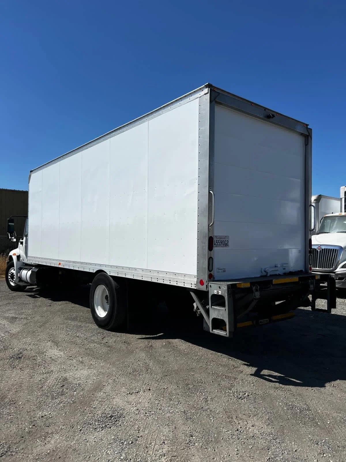 2018 International 4300 in West Sacramento, CA — photo 6