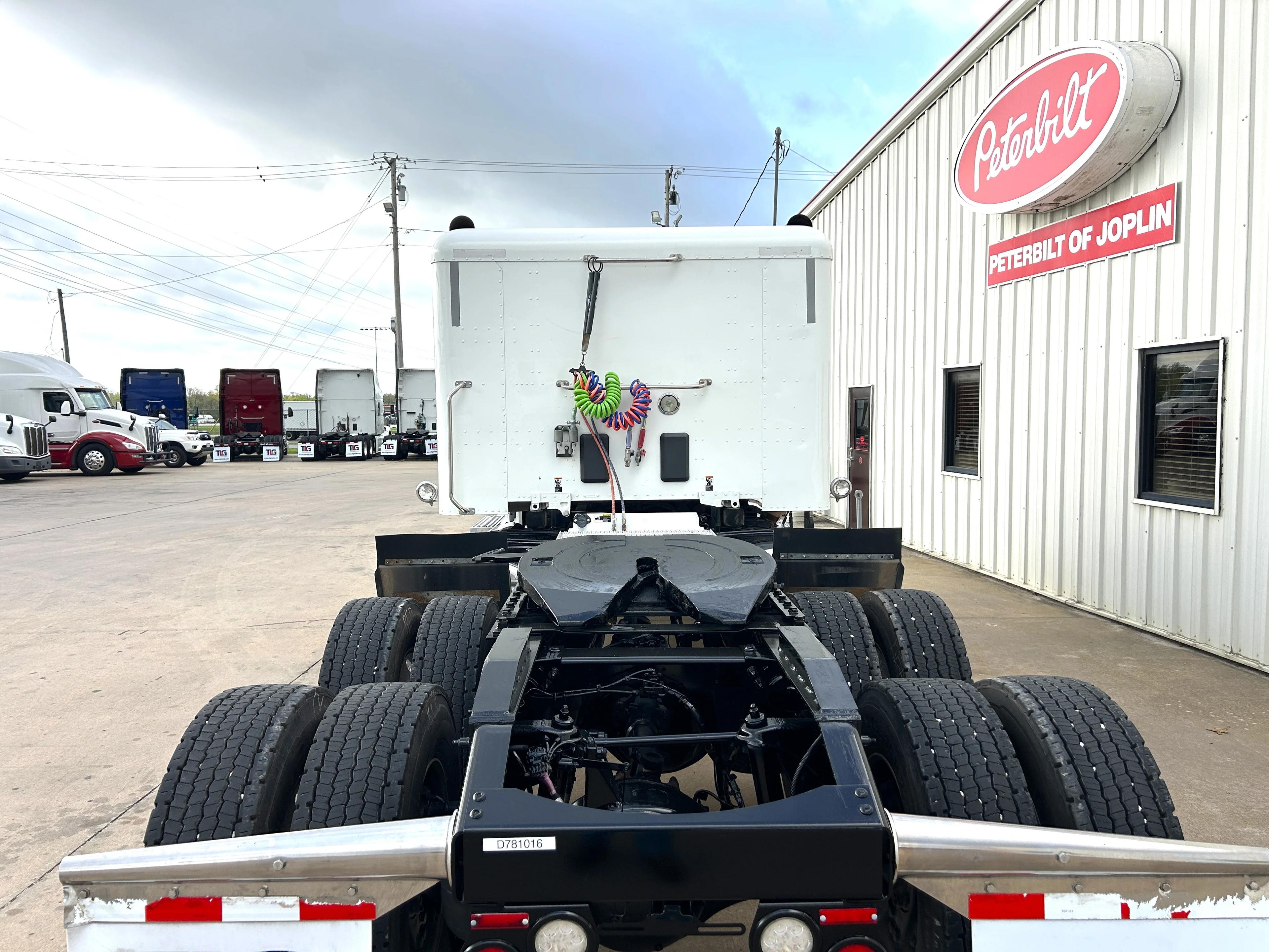 2022 Peterbilt 567 in Joplin, MO — photo 6