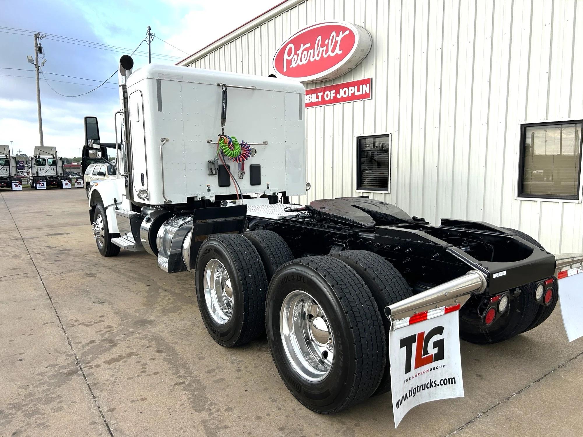 2022 Peterbilt 567 in Joplin, MO — photo 5