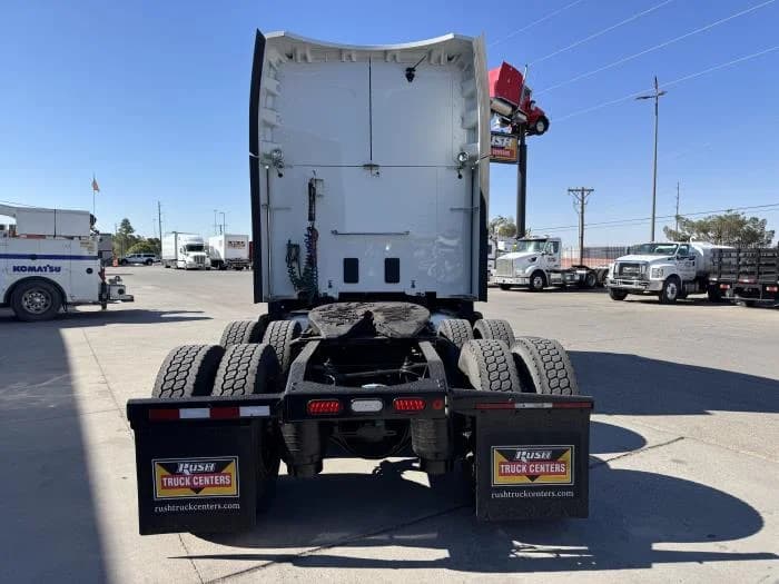 2021 Peterbilt 579 in El Paso, TX — photo 7