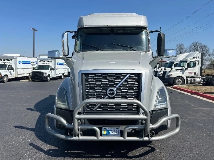 2020 Volvo in Lowell, AR — photo 2