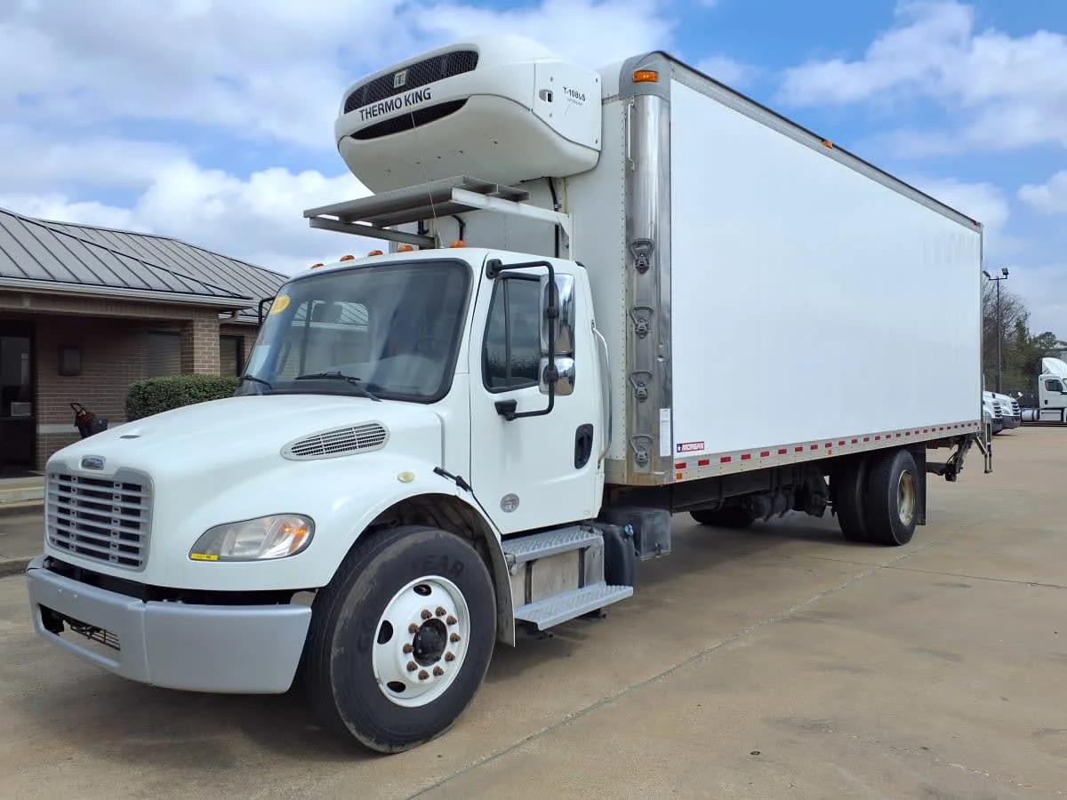 2020 Freightliner M2 106