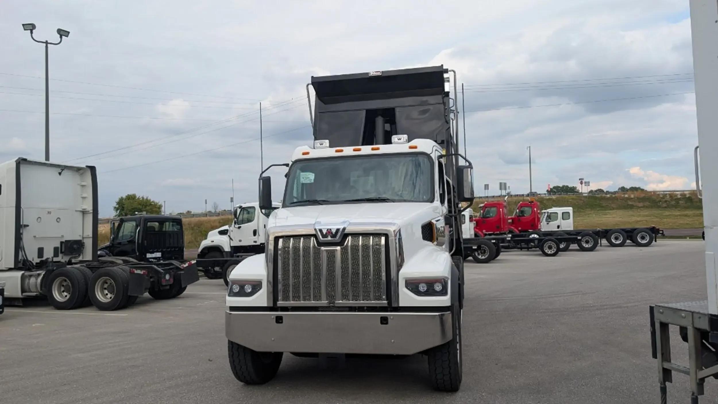 2026 Western Star 47X in Columbia, MO — photo 3
