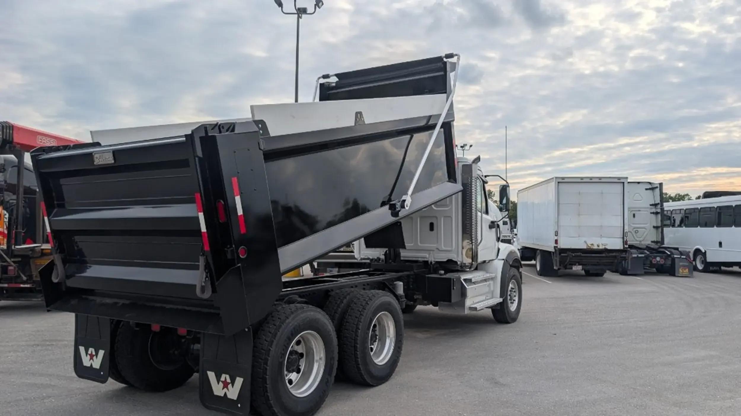 2026 Western Star 47X in Columbia, MO — photo 6