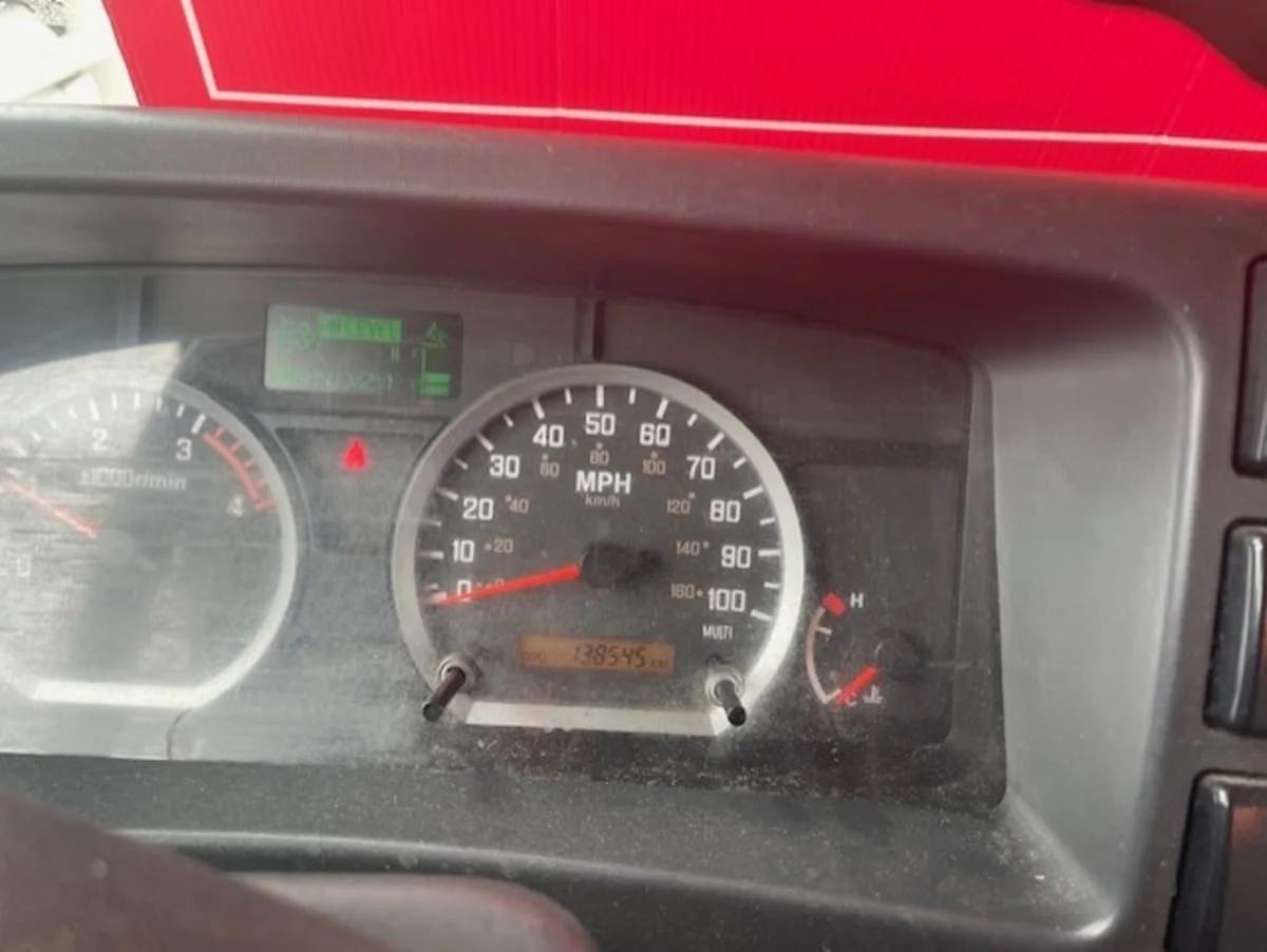 2019 Isuzu NQR in Farmingdale, NY — photo 11