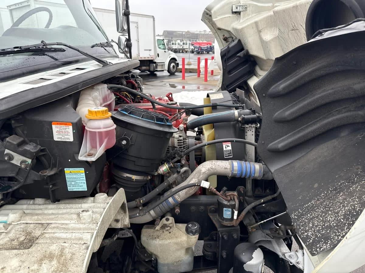 2020 Freightliner M2 106 in Taylor, MI — photo 14