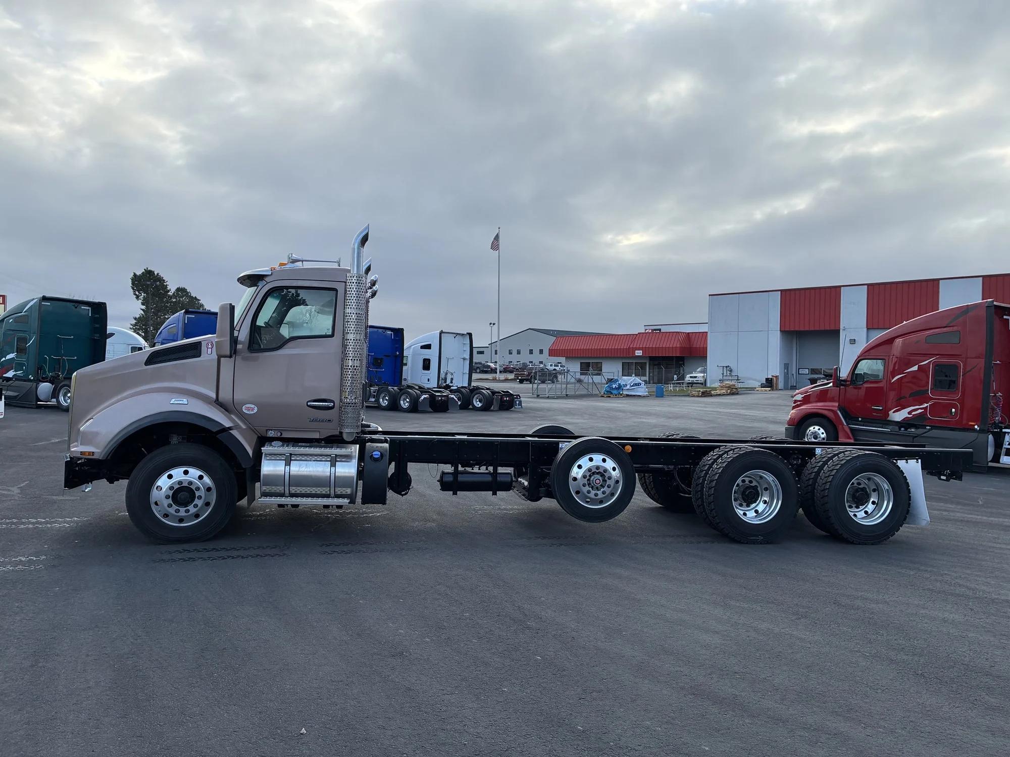 2026 Kenworth T880 in Missoula, MT, MT — photo 5