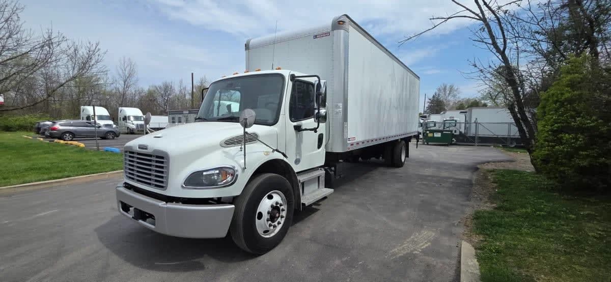 2019 Freightliner M2 106