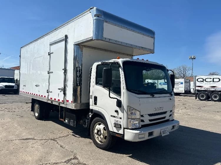 2020 Isuzu NRR in Chicago (Melrose Park), IL
