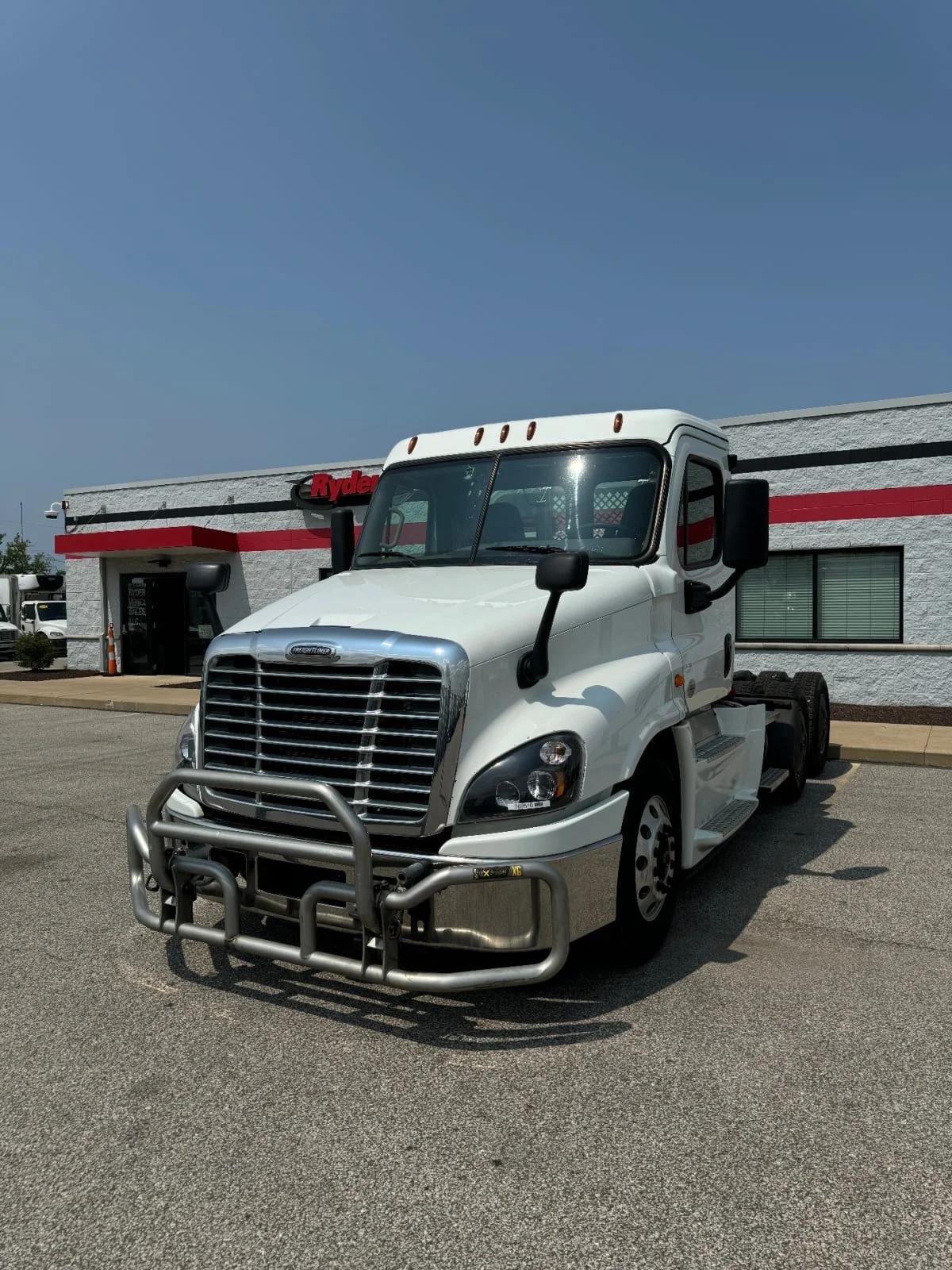 2020 Freightliner Cascadia