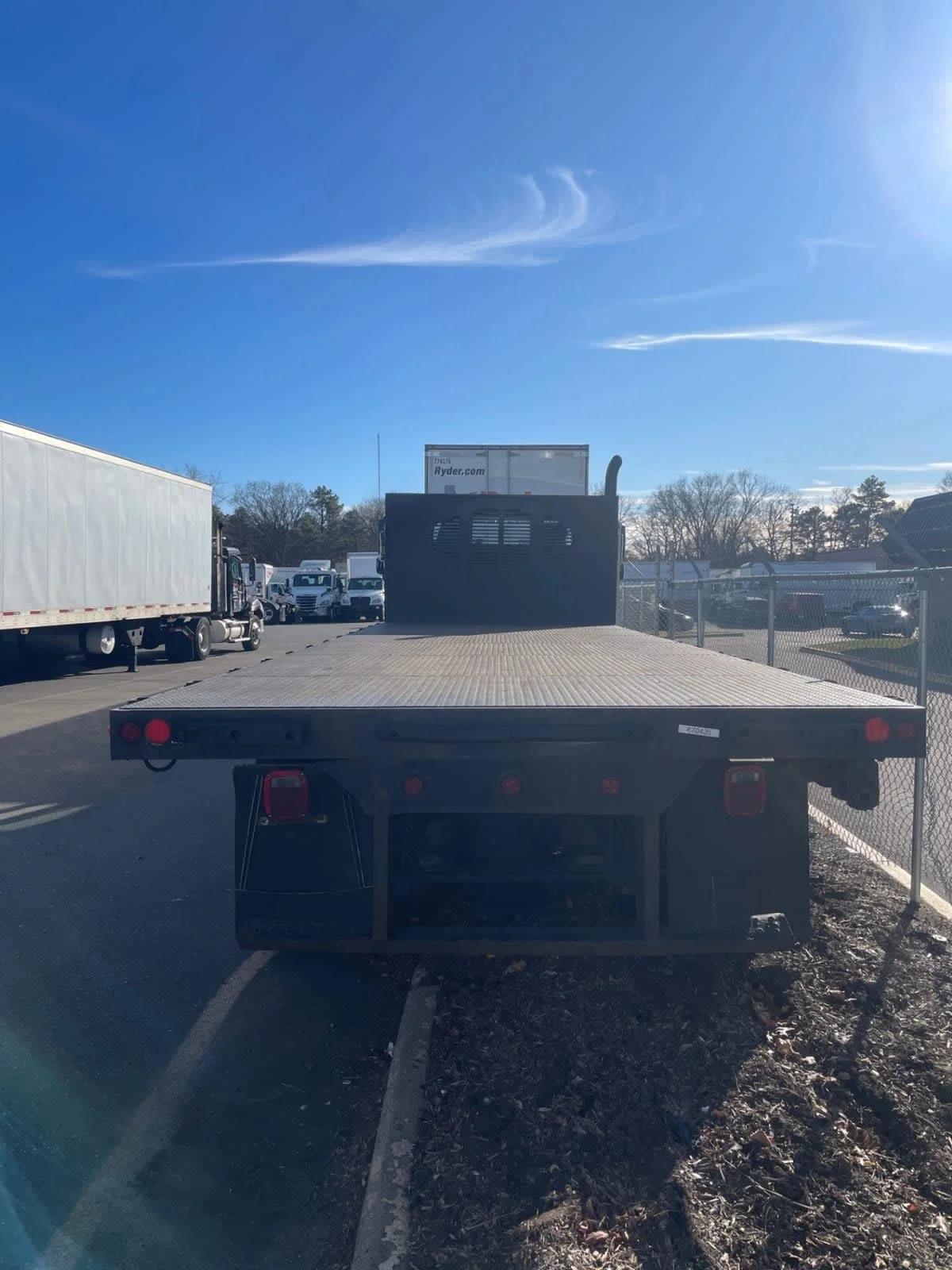 2017 Freightliner M2 112 in Farmingdale, NY — photo 5