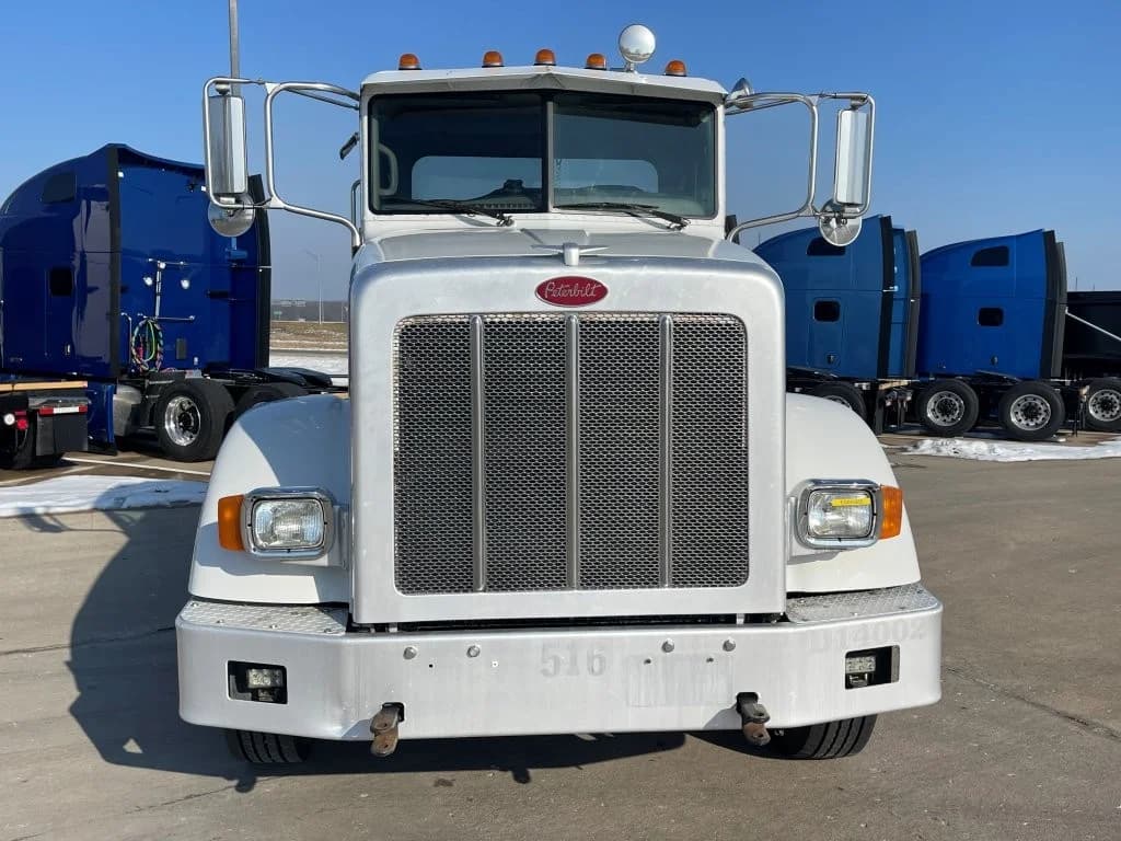 2014 Peterbilt 365 in Portland, OR — photo 8