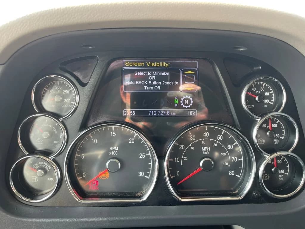 2022 Peterbilt 567 in Springfield, MO — photo 11