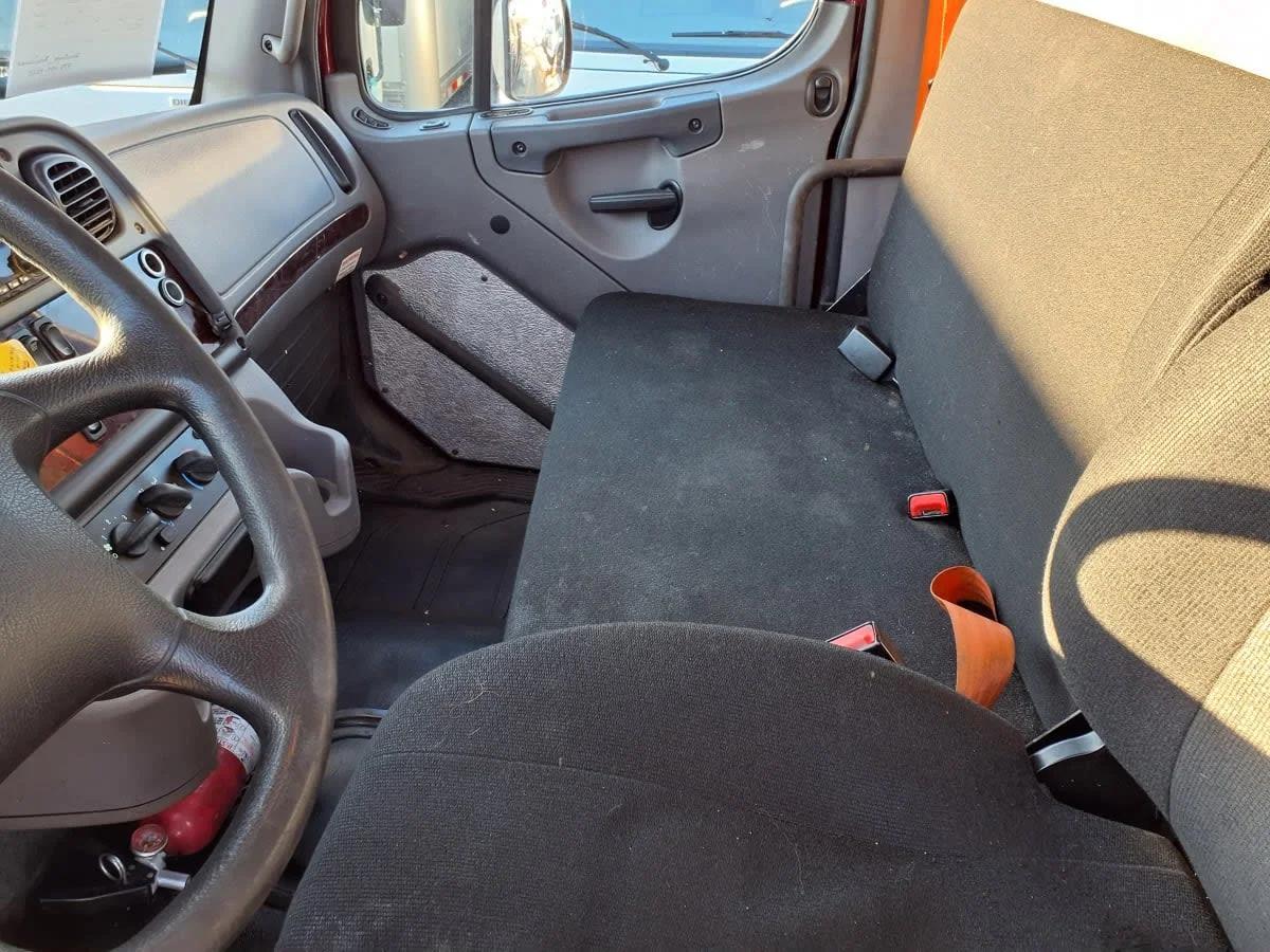2020 Freightliner M2 106 in Salisbury, MA — photo 7
