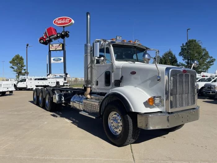 2014 Peterbilt 365 in Oklahoma City, OK — photo 4