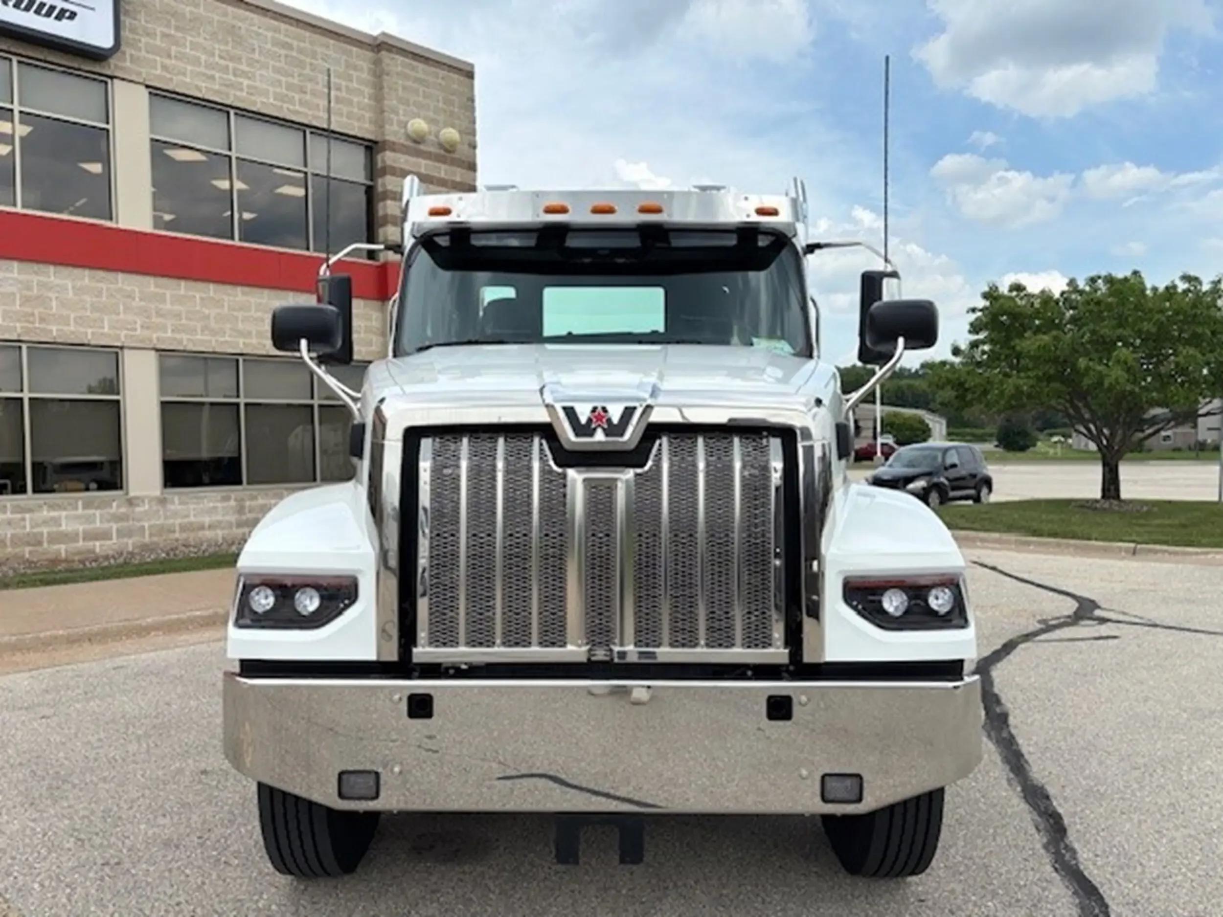 2026 Western Star 49X in La Crosse, WI — photo 2