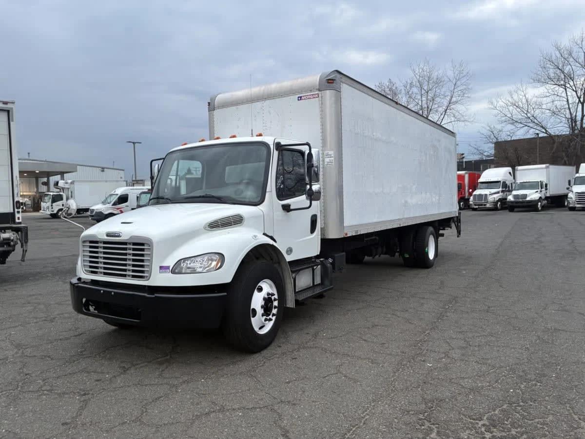 2016 Freightliner M2 106
