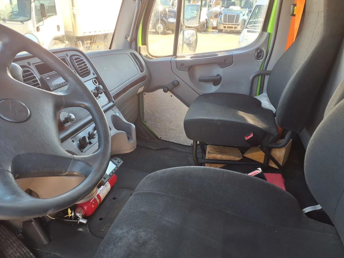 2019 Freightliner M2 106 in Warwick, RI — photo 8