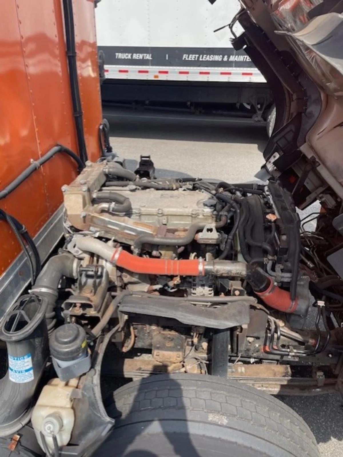 2019 Isuzu NQR in Farmingdale, NY — photo 11