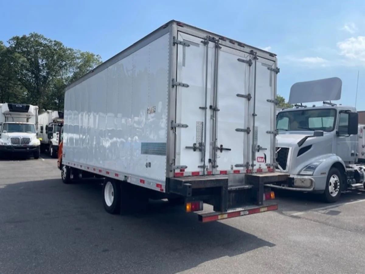 2019 Isuzu NQR in Farmingdale, NY — photo 6