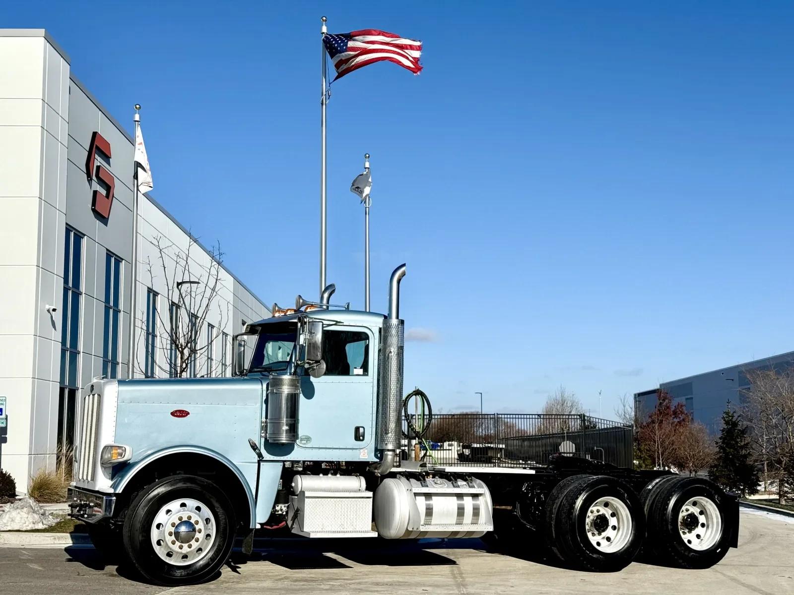 2018 Peterbilt 389