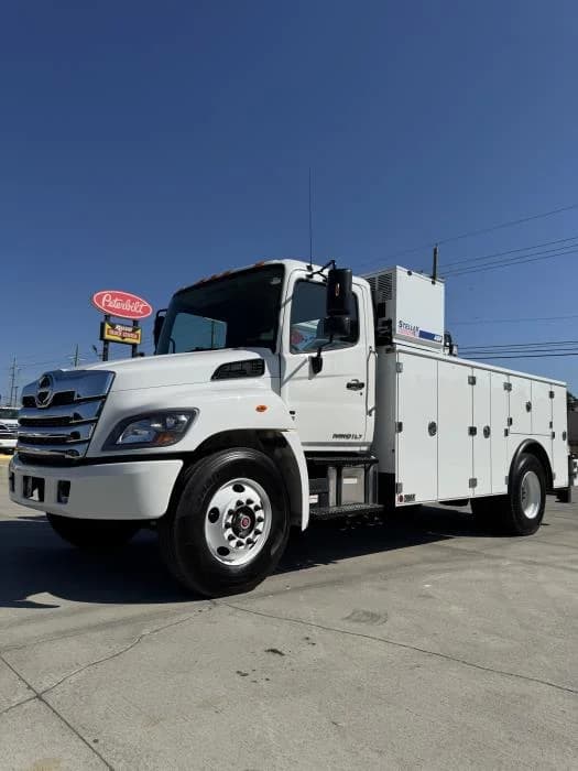 2025 Hino L7 in Texarkana, TX — photo 2