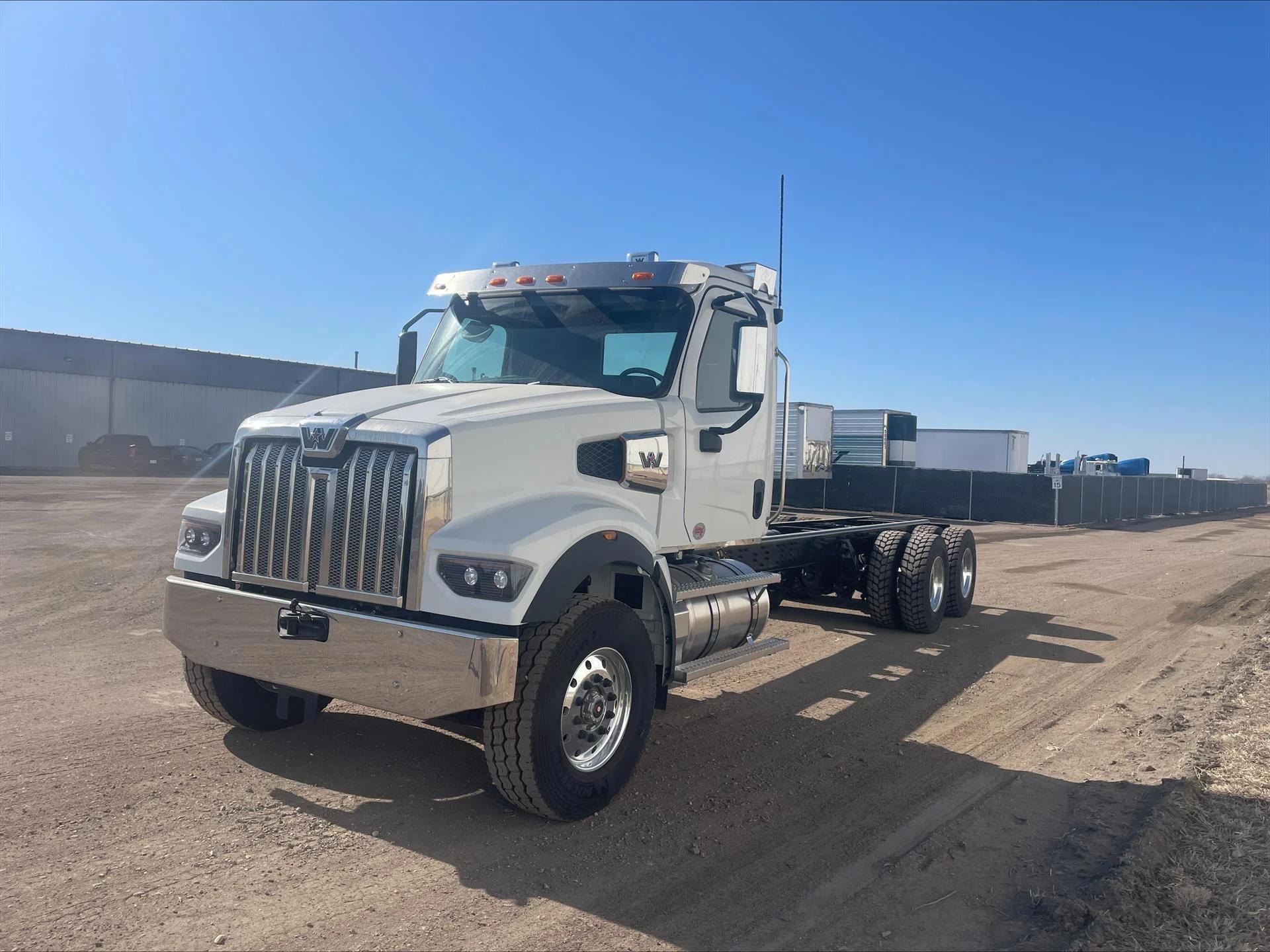 2026 Western Star 49X in Sioux City, IA — photo 3