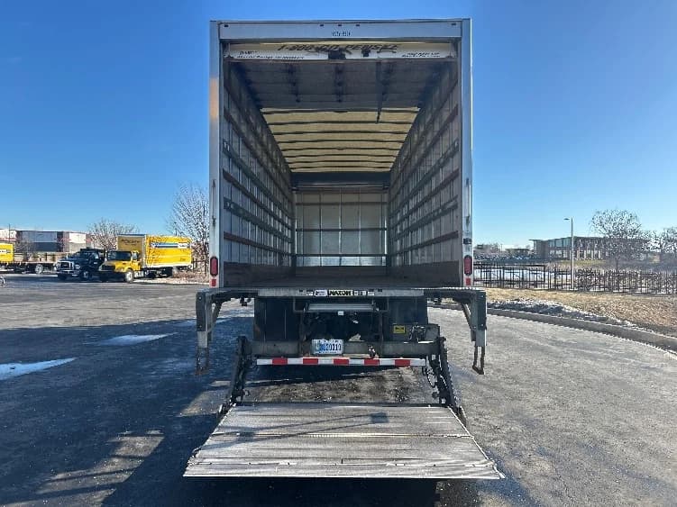 2022 Freightliner M2 106 in Windsor, WI — photo 9