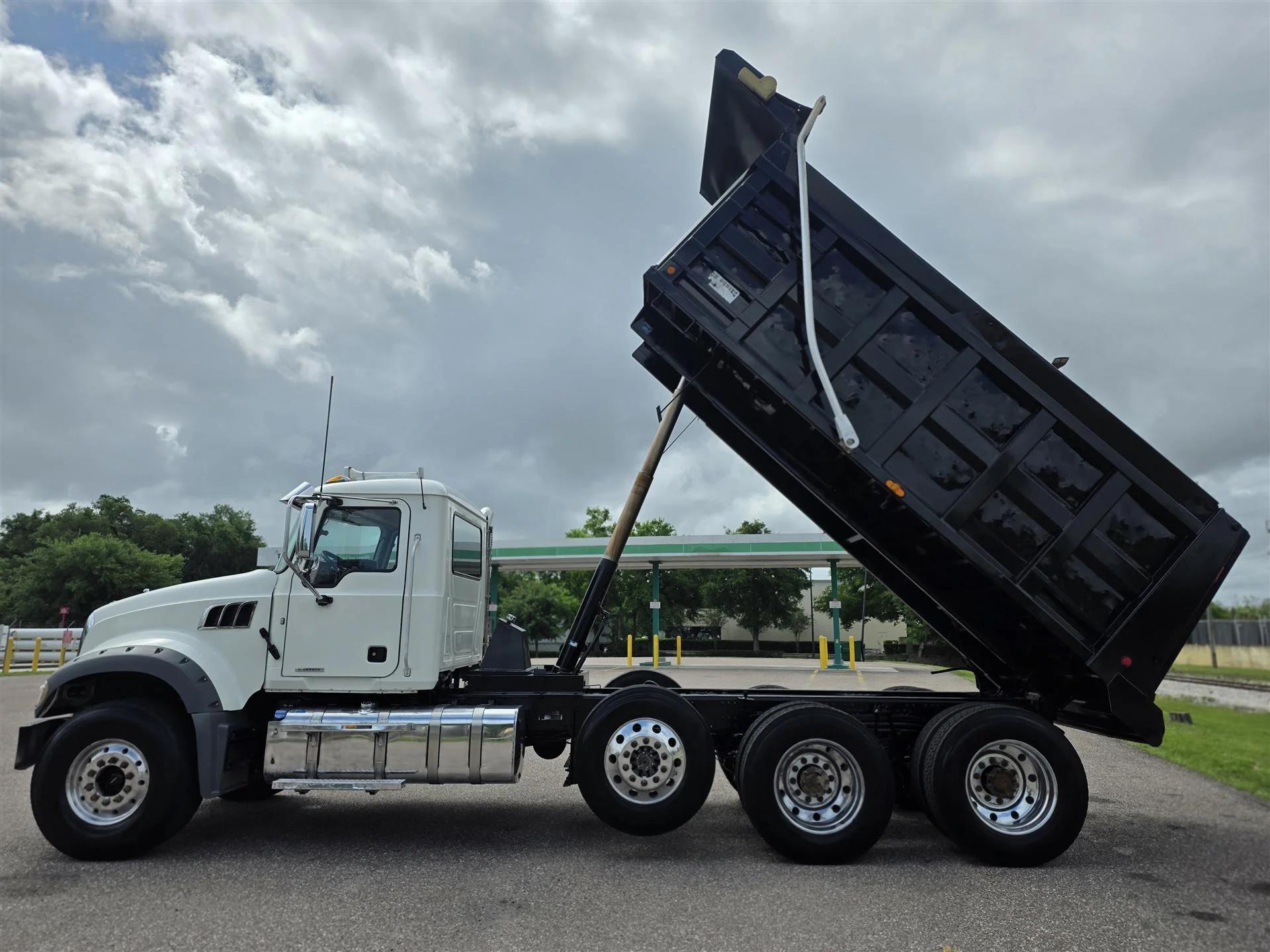 2020 Mack Granite in Winter Haven, FL — photo 17