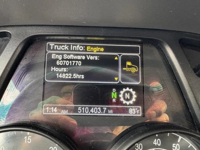 2020 Peterbilt 579 in Phoenix, AZ — photo 15