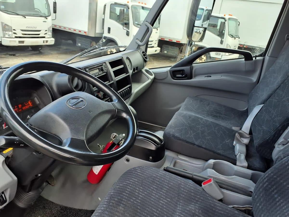 2018 Hino in Warwick, RI — photo 7