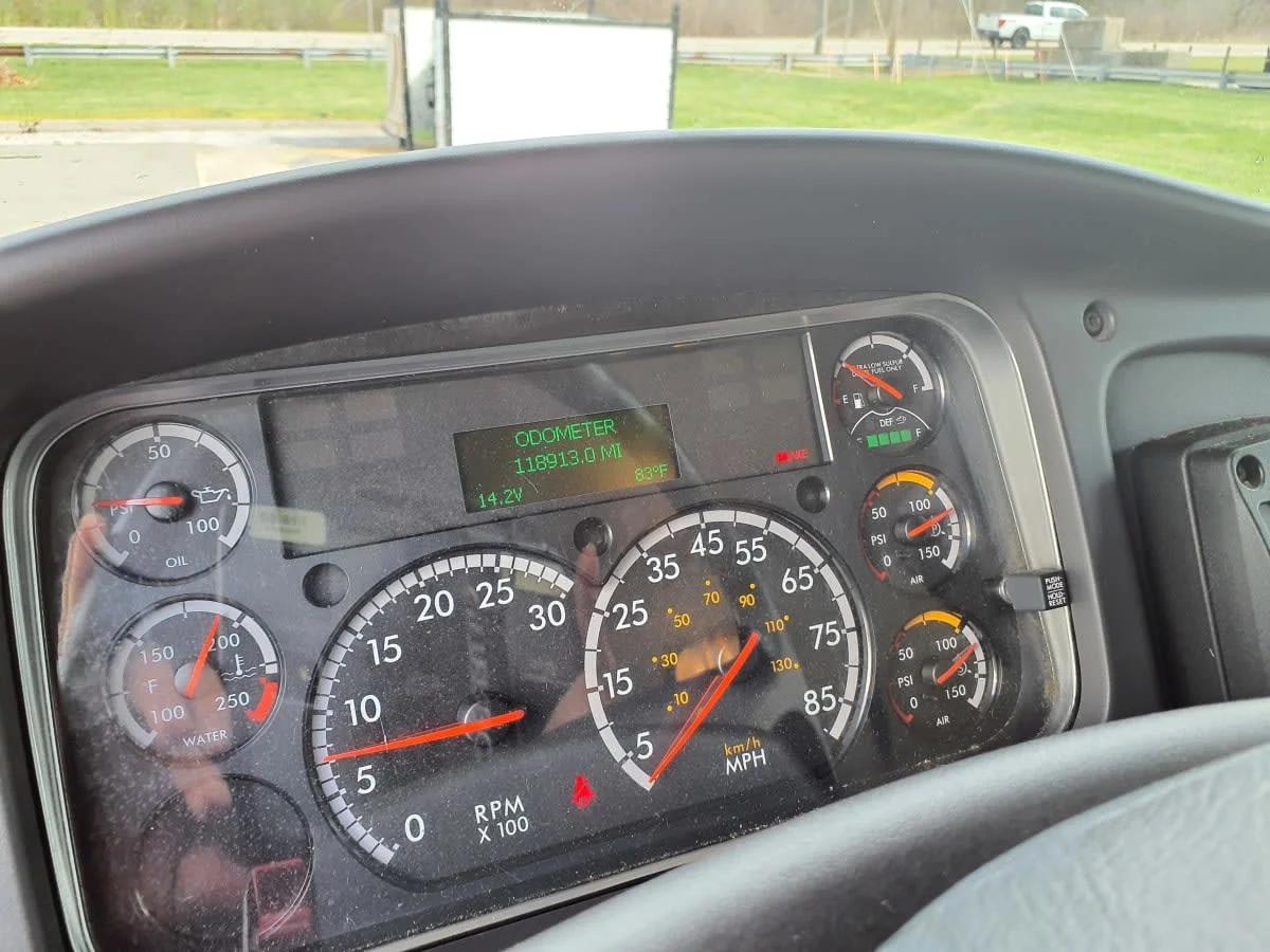 2019 Freightliner M2 106 in O'fallon, MO — photo 11