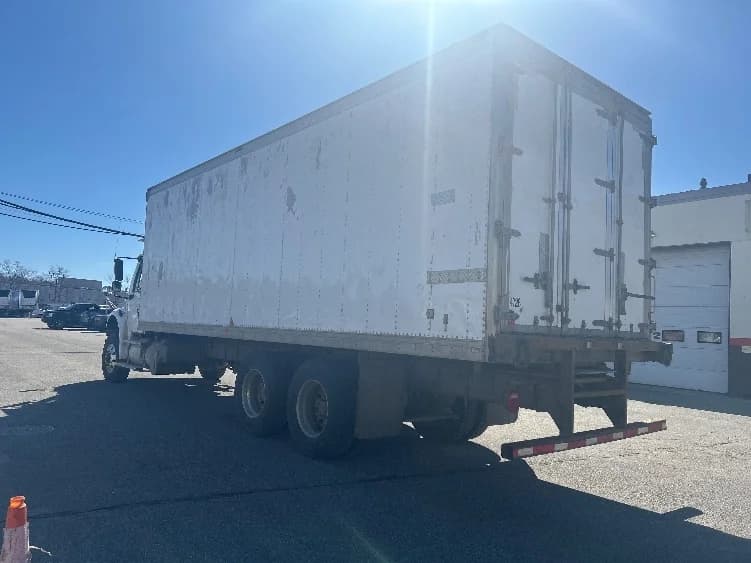 2020 Freightliner M2 106 in Londonderry, NH — photo 6