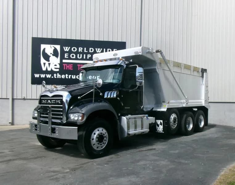 2023 Mack Granite