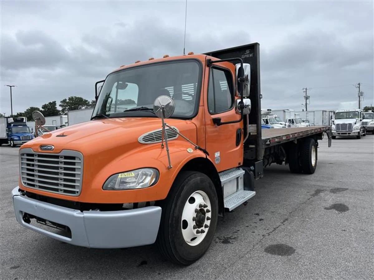 2019 Freightliner M2 106