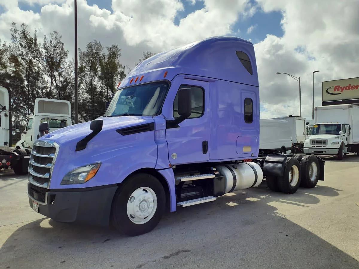 2023 Freightliner Cascadia