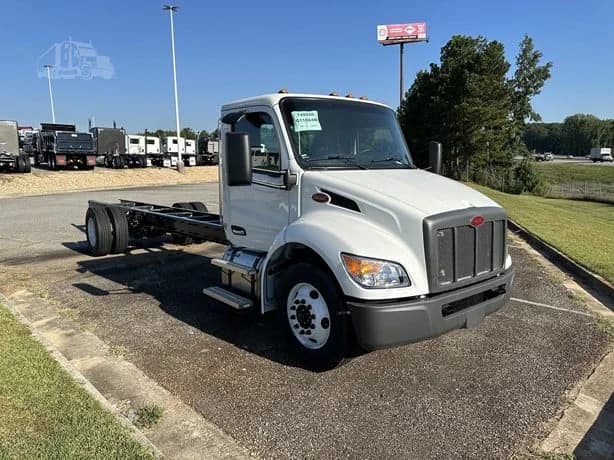2025 Peterbilt 537 in GA — photo 2