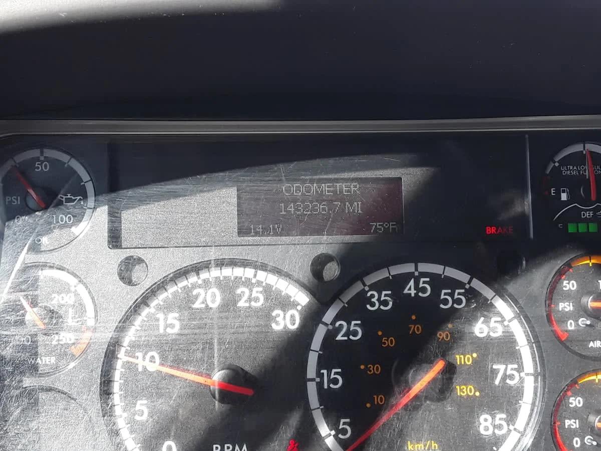 2019 Freightliner M2 106 in Montebello, CA — photo 11