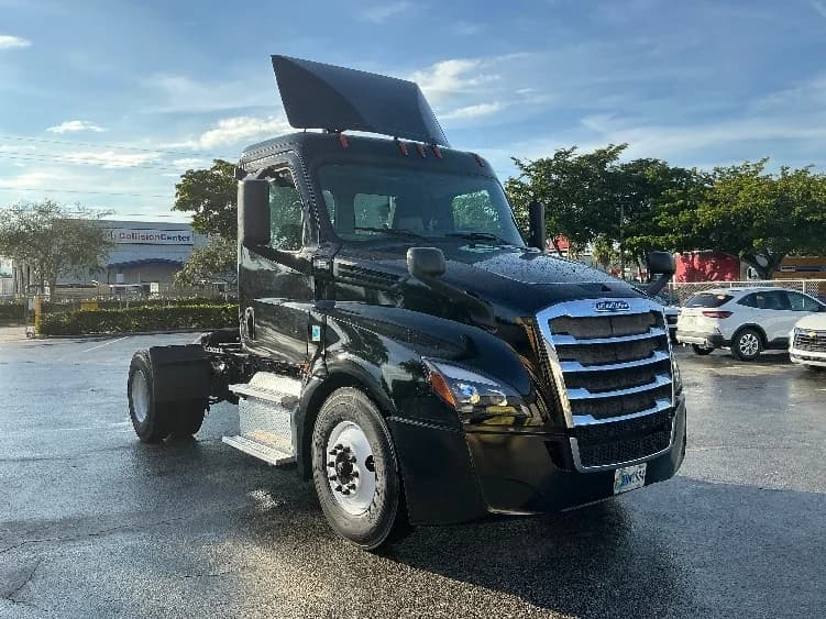 2019 Freightliner in Riviera Beach, FL