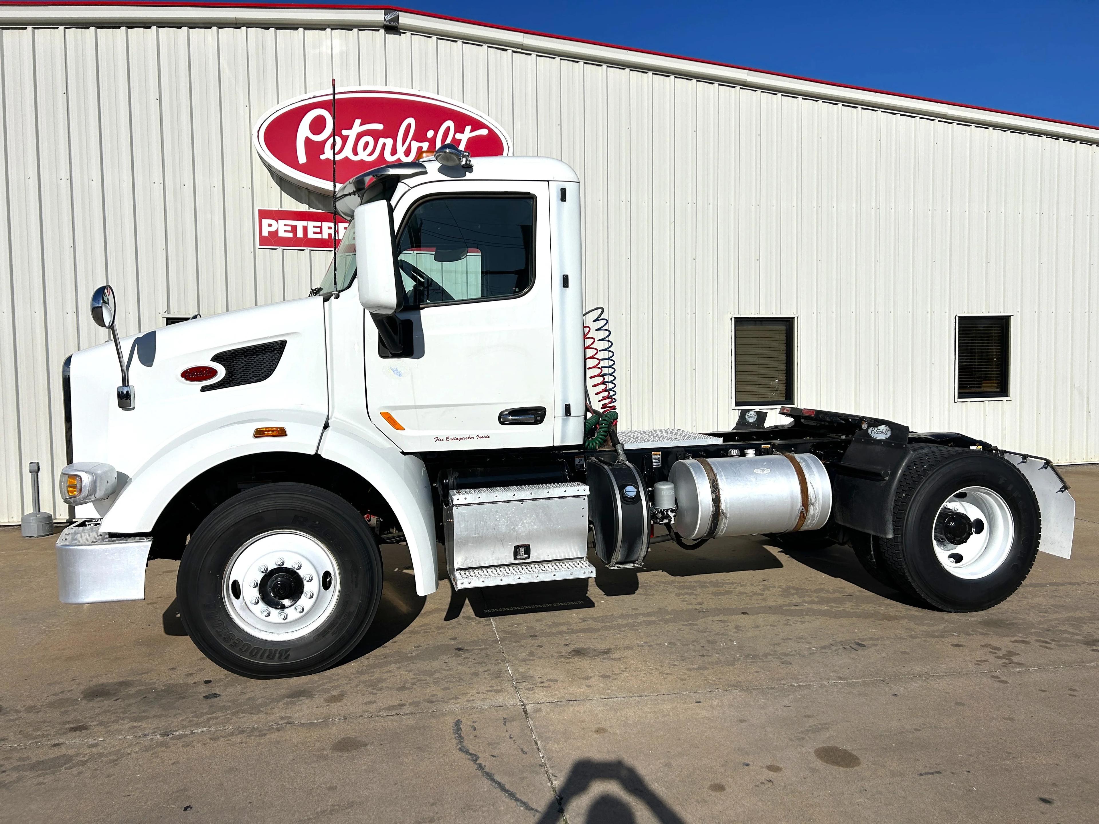 2020 Peterbilt 567 in Joplin, MO — photo 4