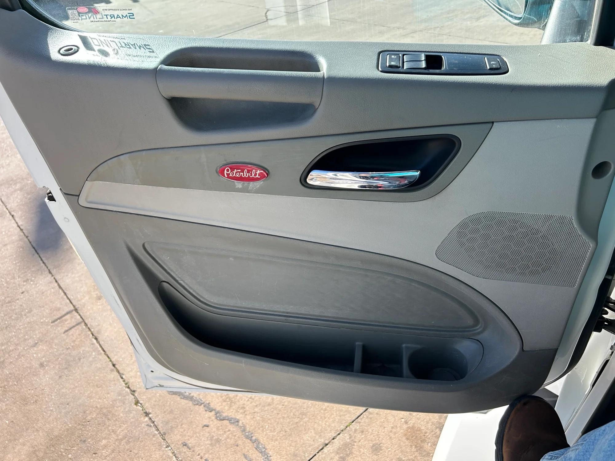 2020 Peterbilt 567 in Joplin, MO — photo 13