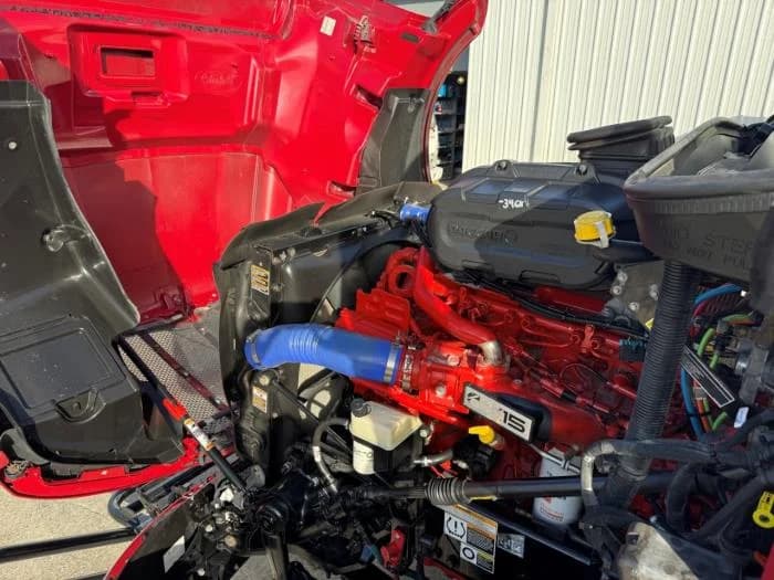 2022 Peterbilt 579 in Orlando, FL — photo 10